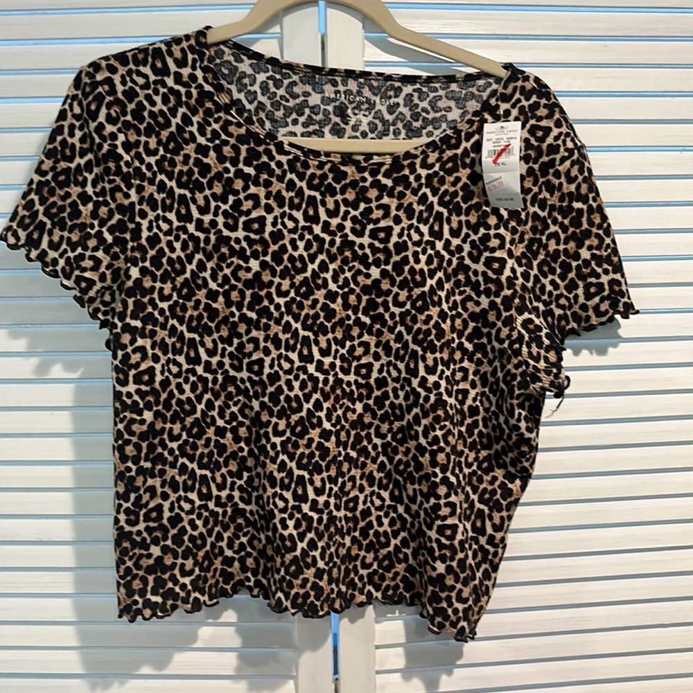 American Eagle - XL Leopard Crop top - NWT